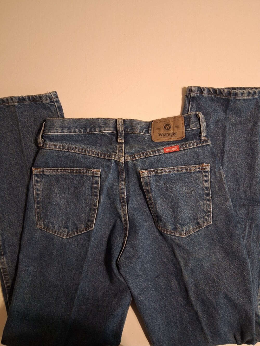 Wrangler Relaxed Fit Dark Blue Denim Jeans Size 30x32